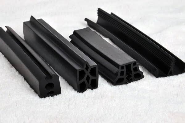 Xưởng Gia Công Cao Su – Nhận Mẫu, Bản Vẽ, Ép Khuôn